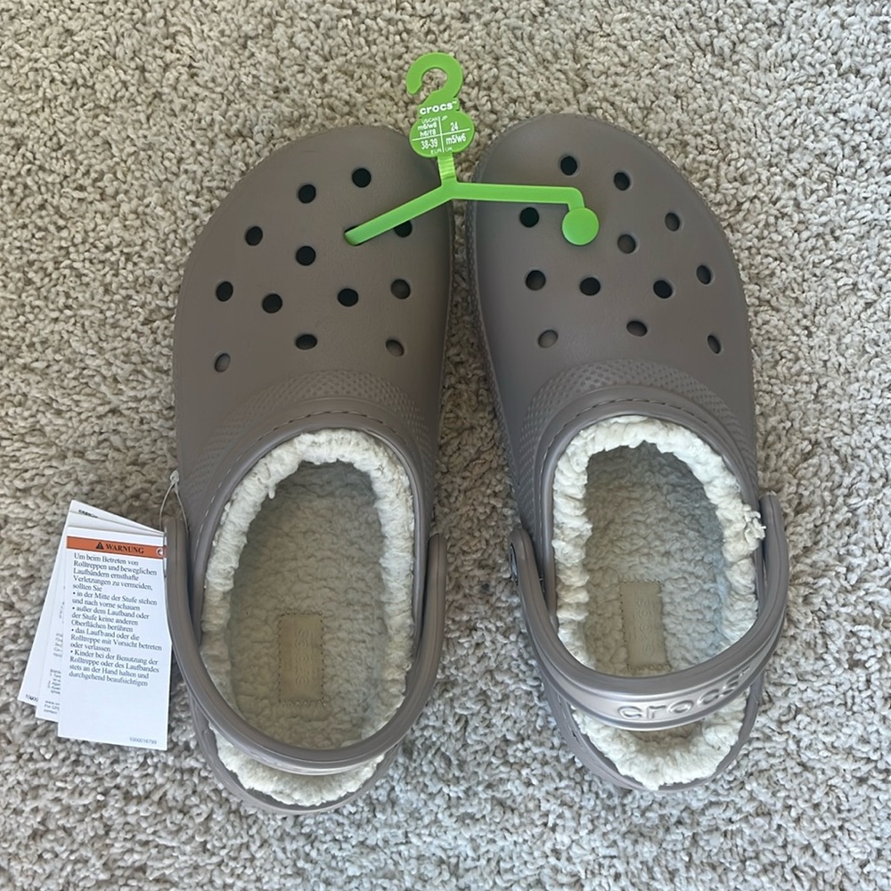 Classic lines crocs